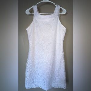 TeeZe Me Women’s White Floral dress, size large, GREAT CONDITION